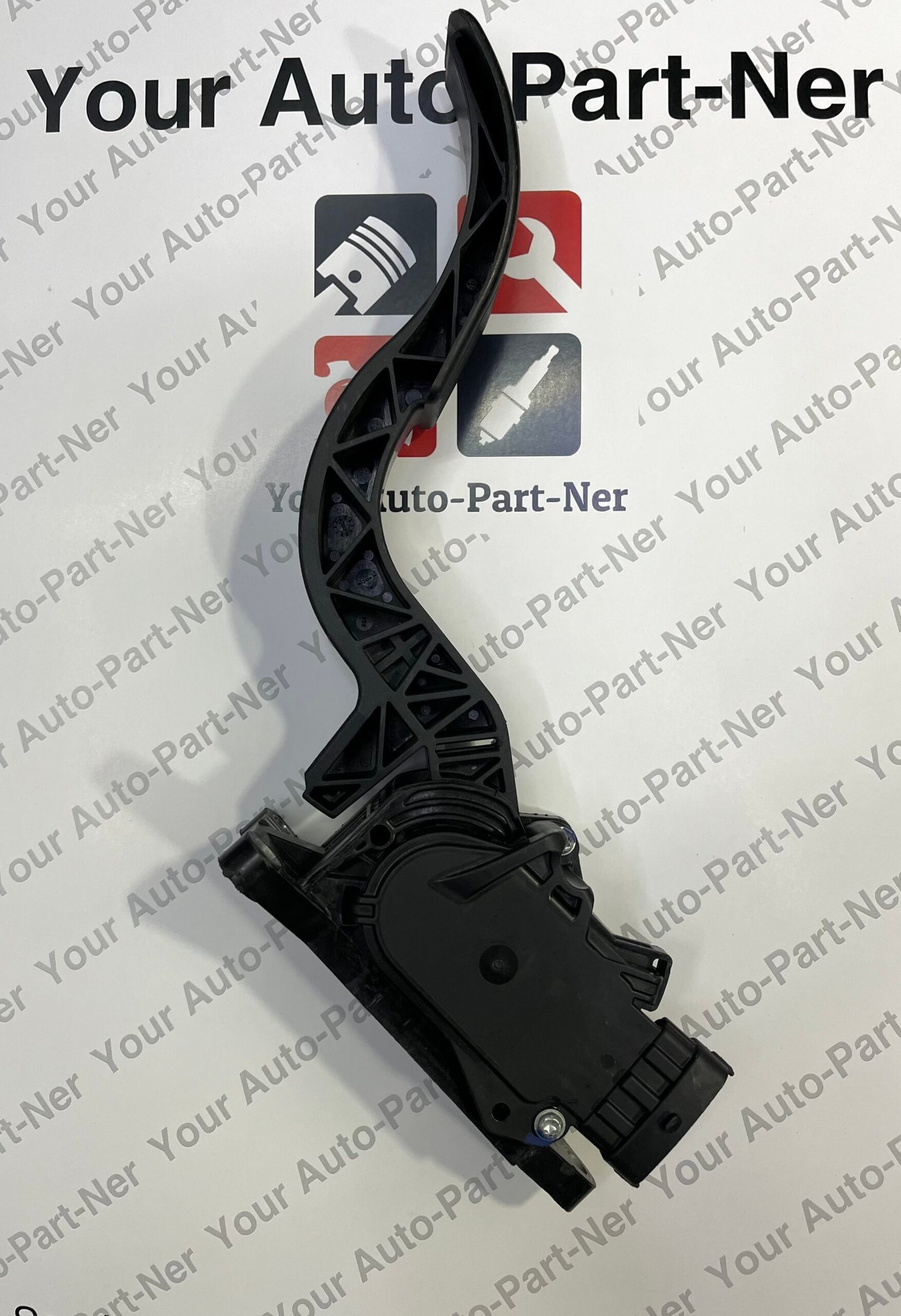 Mahindra Accelerator Pedal - Image 4