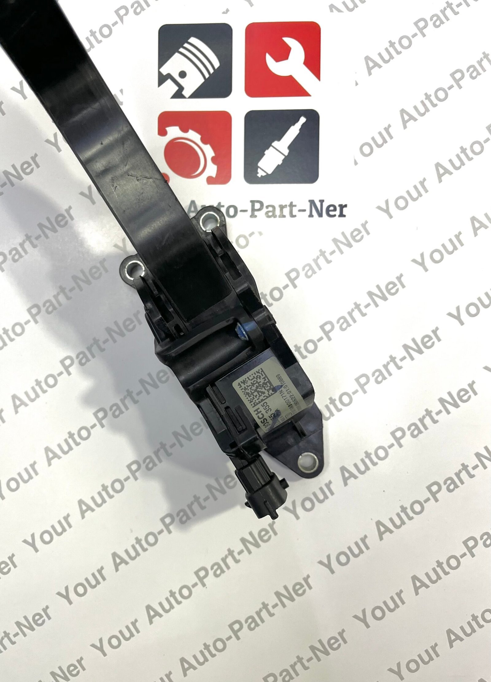Mahindra Accelerator Pedal - Image 3