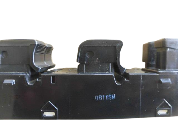 Nissan micra power window switch - Image 4