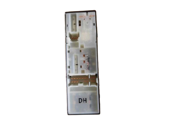 Nissan micra power window switch - Image 3