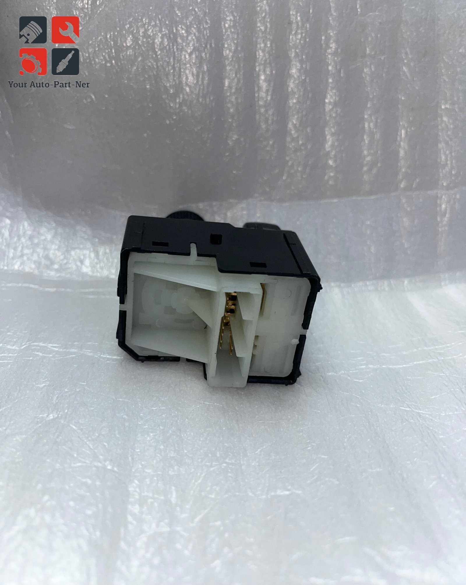 Innova Crysta Mirror Switch - Image 2